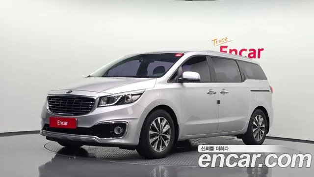 Kia Carnival — фото 1