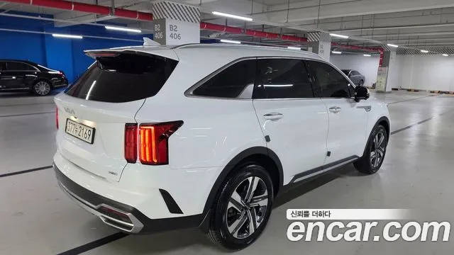 Kia Sorento — фото 5