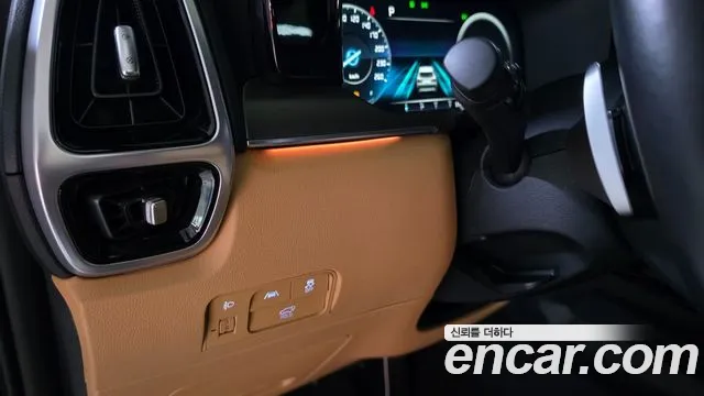 Kia Sorento — фото 8