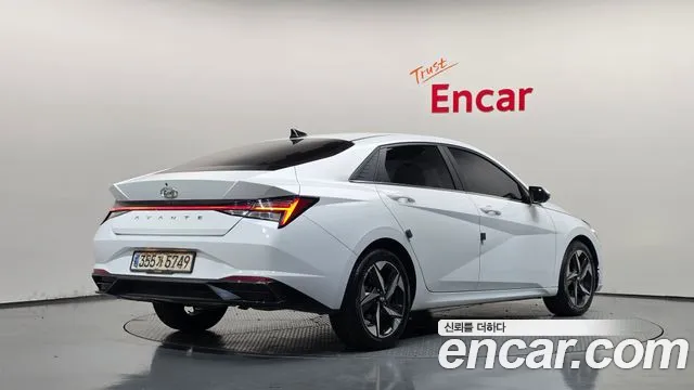 Hyundai Avante — фото 2