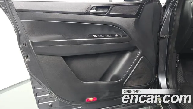 KG_Mobility_Ssangyong Rexton — фото 24