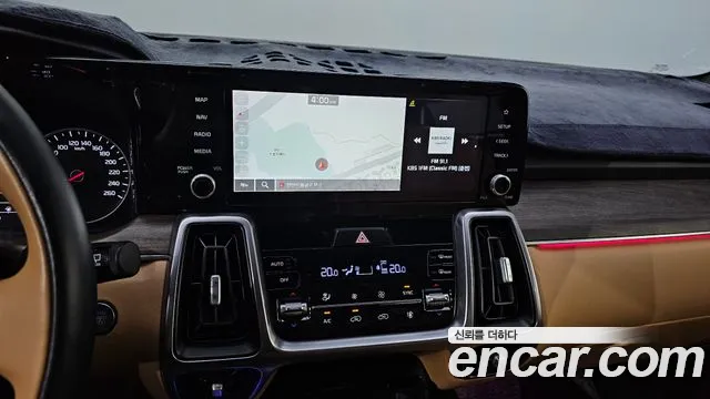 Kia Sorento — фото 13