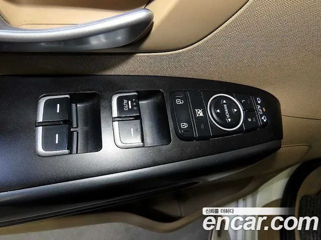 Kia Carnival — фото 13