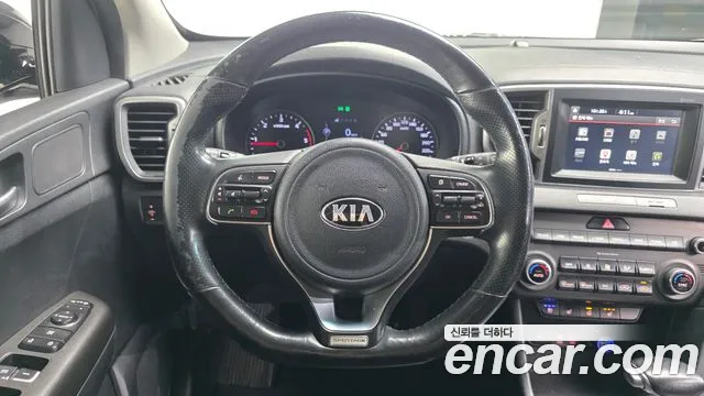 Kia Sportage — фото 13