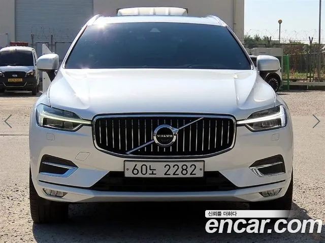 Volvo XC60 — фото 2