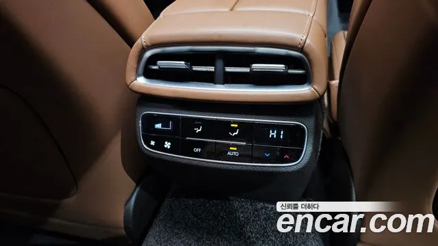 Genesis G80 — фото 19