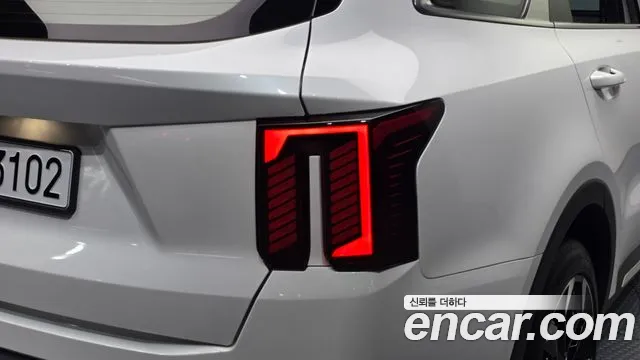 Kia Sorento — фото 23