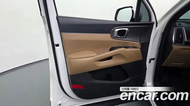Kia Sorento — фото 24
