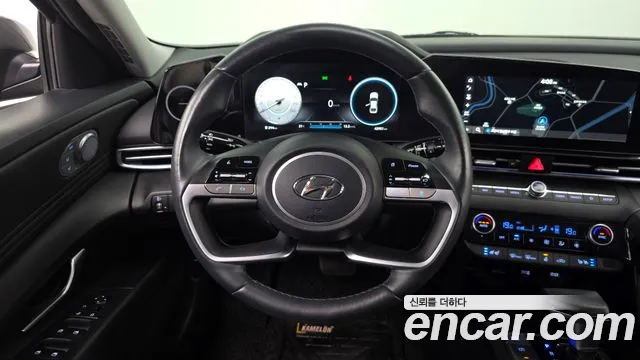 Hyundai Avante — фото 12