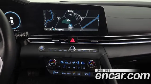 Hyundai Avante — фото 13