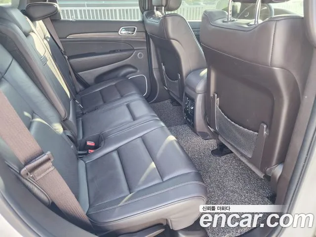 Jeep Cherokee — фото 14