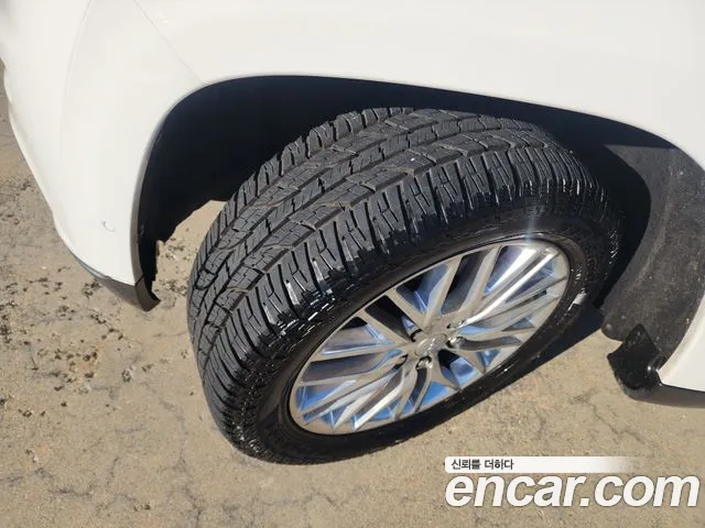 Jeep Cherokee — фото 7