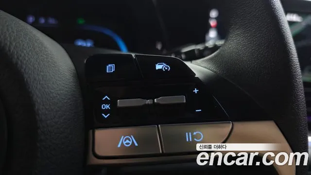 Hyundai Avante — фото 18