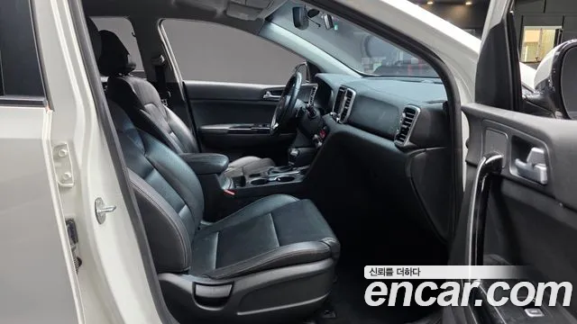 Kia Sportage — фото 26