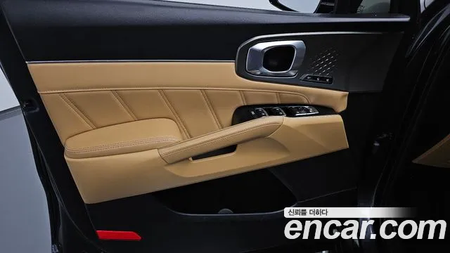 Kia Sorento — фото 24