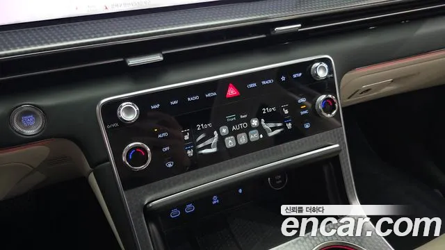Genesis GV80 — фото 16