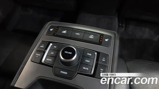 Hyundai Genesis — фото 28