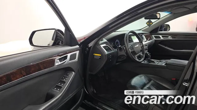 Hyundai Genesis — фото 10