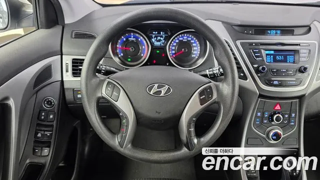 Hyundai Avante — фото 12
