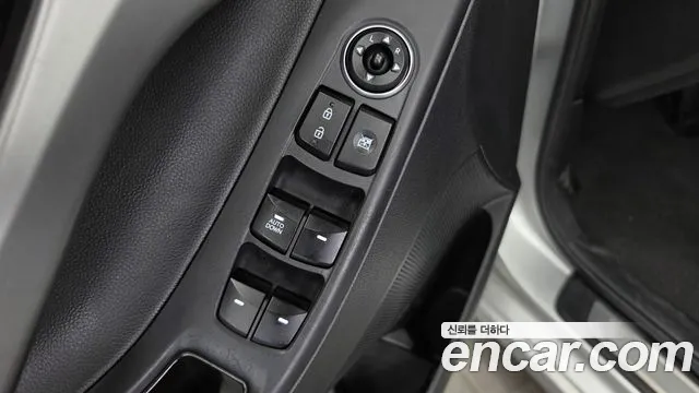 Hyundai Avante — фото 16