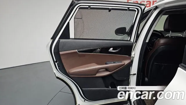 Kia Sorento — фото 25