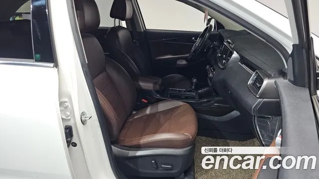 Kia Sorento — фото 26