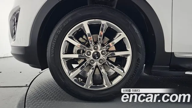 Kia Sorento — фото 4