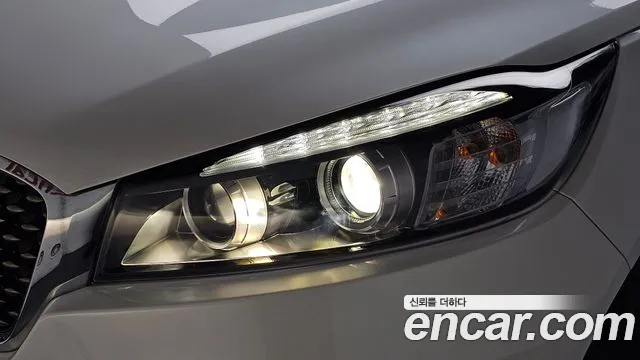 Kia Sorento — фото 22