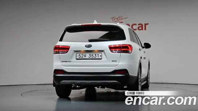 Kia Sorento — фото 3