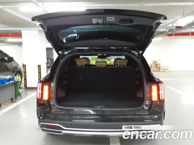 Kia Sorento — фото 13