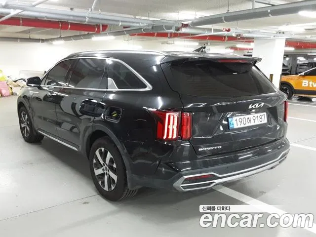 Kia Sorento — фото 4