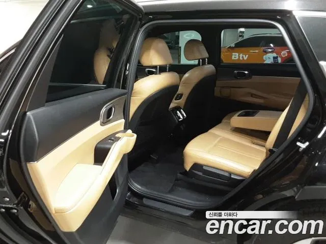 Kia Sorento — фото 10