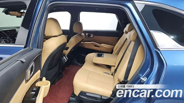 Kia Sorento — фото 17