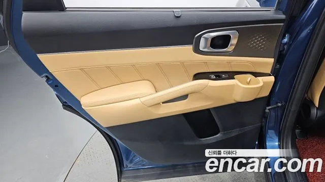 Kia Sorento — фото 25