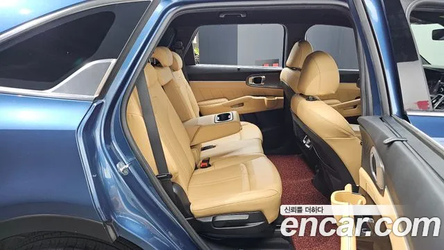 Kia Sorento — фото 26