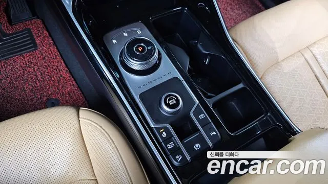 Kia Sorento — фото 9