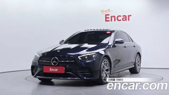 Mercedes-Benz E-Class — фото 1
