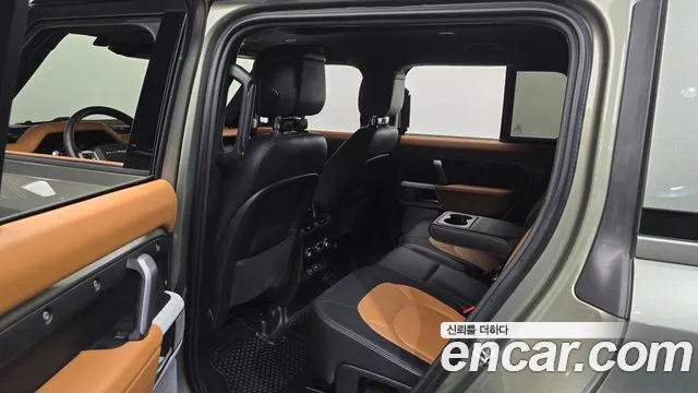 Land Rover Defender — фото 13