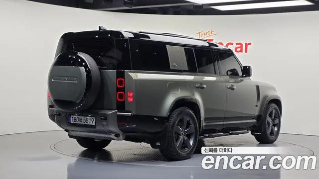 Land Rover Defender — фото 2