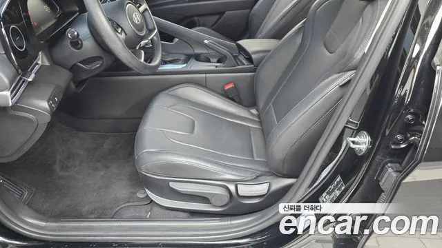 Hyundai Avante — фото 17