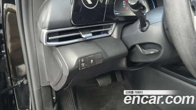 Hyundai Avante — фото 19