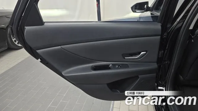 Hyundai Avante — фото 25