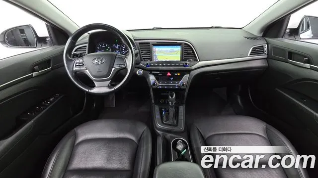 Hyundai Avante — фото 17