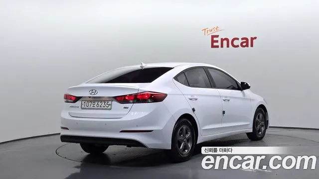 Hyundai Avante — фото 2