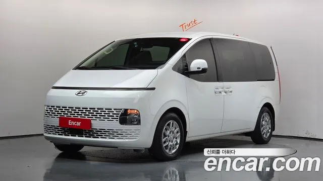 Hyundai Staria — фото 1