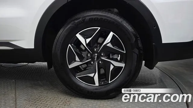 Kia Sorento — фото 21