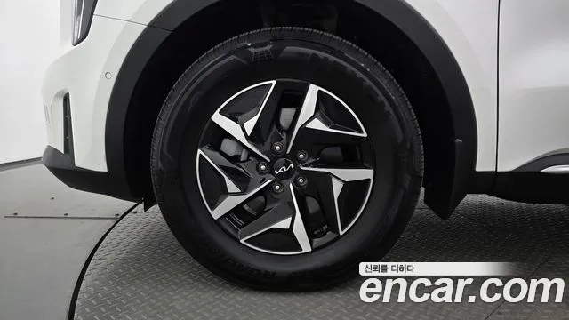 Kia Sorento — фото 5