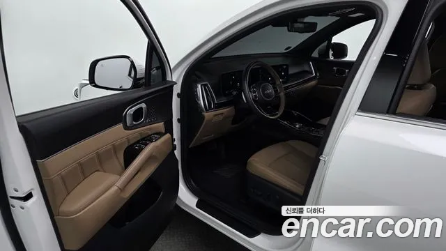 Kia Sorento — фото 10