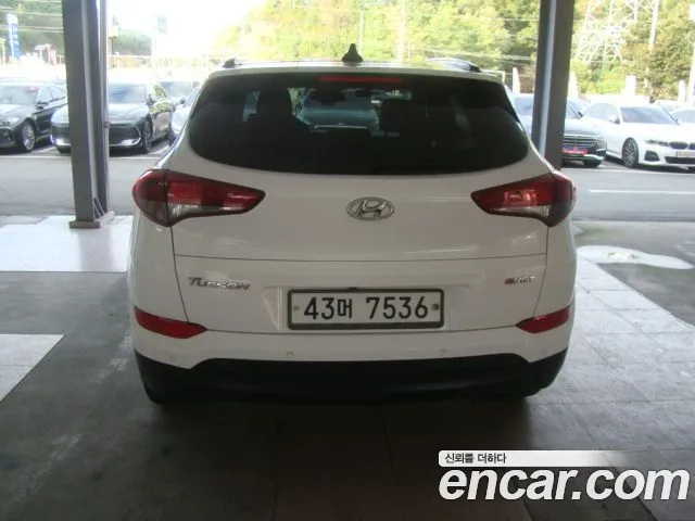 Hyundai Tucson — фото 5