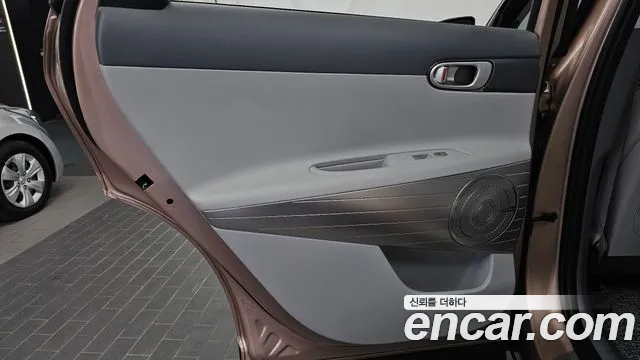 Hyundai Nexo — фото 25